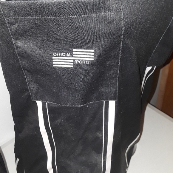 Offical sports refee uniform - Picture 2 of 8